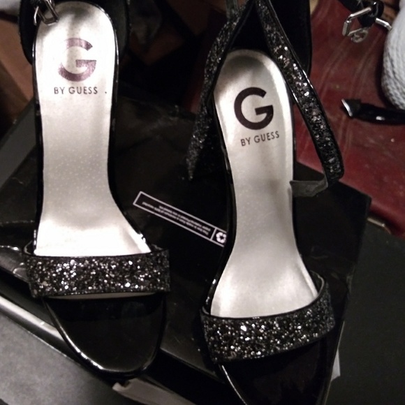 Heels - Picture 2 of 5